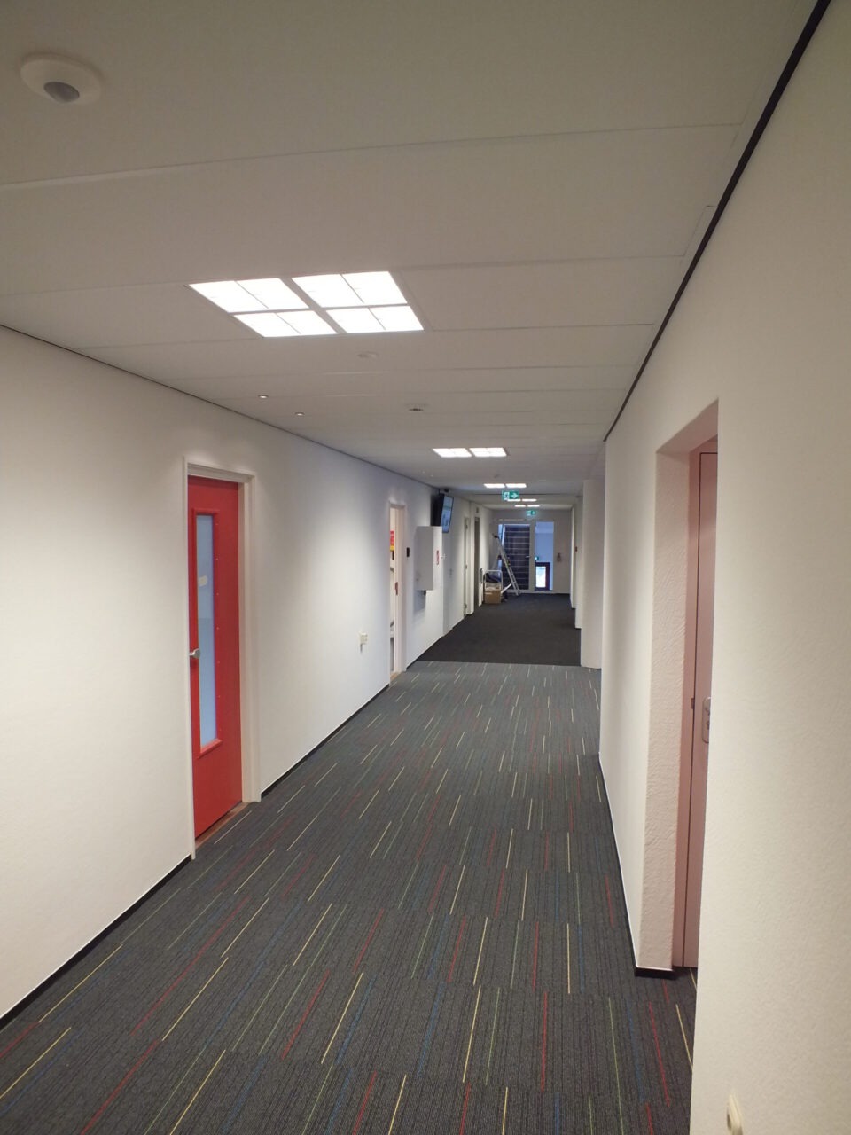 Gang in Lindenhove, beeld van de interne renovatie door Draisma Gang in Lindenhove, beeld van de interne renovatie door Draisma